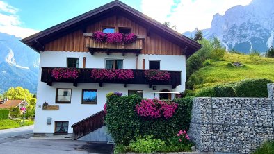 Haus Luttinger im Sommer