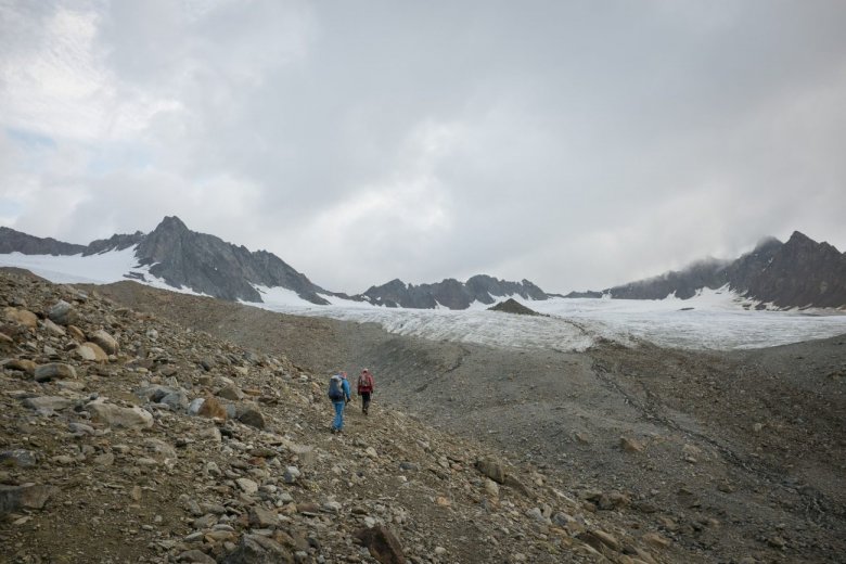 En route to the Vernagtferner glacier with Kilian Scheiber at 6:00 in the morning.