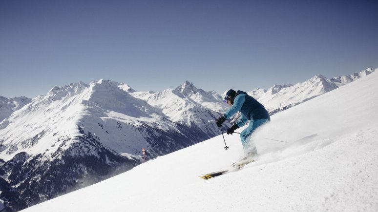 Skiing in the Arlberg region, © Tirol Werbung / Jarisch Manfred