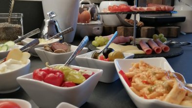 ALLMRAUSCH - Frühstücksbuffet, © Alpen-Appartements Zürcher