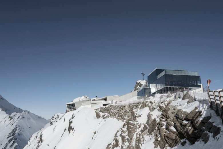 The Ice-Q restaurant on the Gaislachkogel mountain featured in the James Bond film Spectre, where it was the Hoffler Clinic. Right next door is 007 Elements, an exhibition and adventure world dedicated to the world&#39;s most famous spy., © Ötztal Tourism