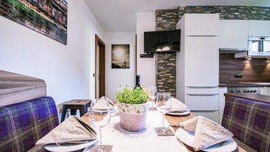 Ferienwohnung Wohnküche Tisch1