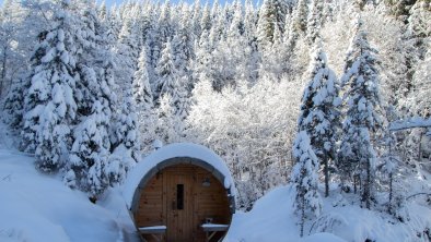 Rettensteinhütte_Winter_Saunafaß