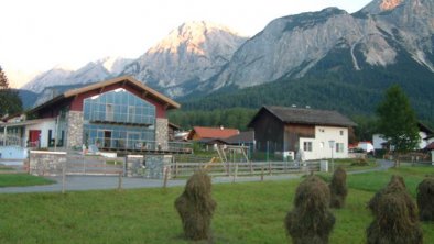 Haus Sonnenspitzblick im Sommer zur Heuernte