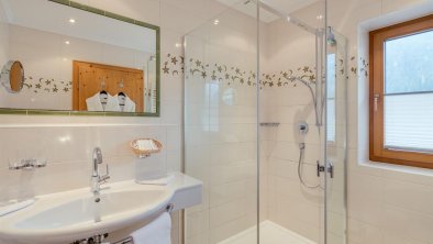 Wohnen - Ahorn - Badezimmer, © Hotel Edenlehen