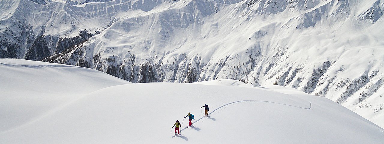 In 2024, the Austrian Ski Touring Festival returns to the glorious and lofty mountains of East Tirol, © W9 Studios