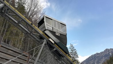 Ehrenberg Liner - Schrägaufzug zur Hängebrücke