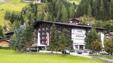 Alpenhof, Hotel