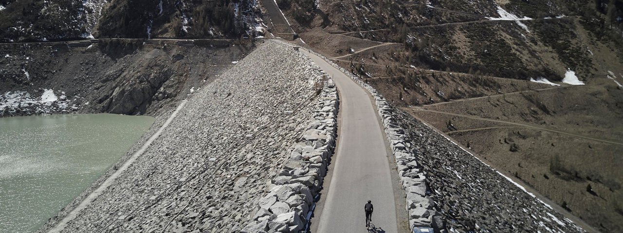 Roadbike ride: Kaunertal Glacier Road, © Tirol Werbung/Marshall George