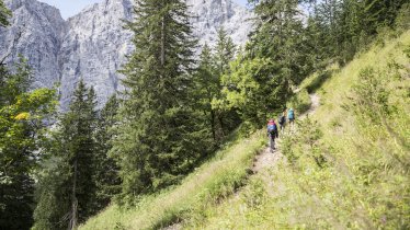 Crossing the Karwendel Mountains, © Tirol Werbung/Dominik Gigler