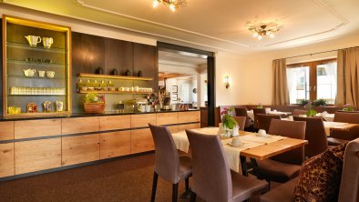 23_Fru╠êhstu╠êcksbuffet_Aparthotel_alpinaandmore