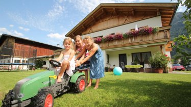 Kinder im Garten, © Landhaus Zell