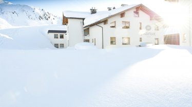 Hotel im Schnee