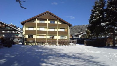 Haus Föhrenwald Top 16 Seefeld Hausansicht Winter
