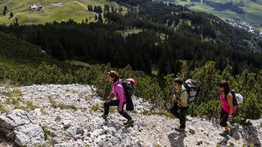 Long-distance hiking along the Munich - Venice Dream Path, © Tourismusverband Hall-Wattens