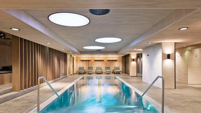 csm_hallenbad-pool-wellnesshotel-in-den-bergen-oes