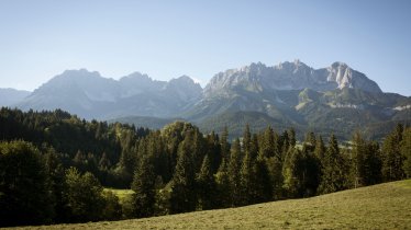 Euregio Maria Pilgrimage Trail 2 leads past the beautiful Wilder Kaiser Mountains., © Tirol Werbung / Jens Schwarz