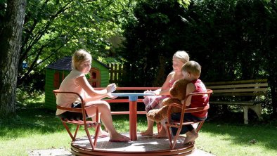 Bendler, Garten Spielplatz