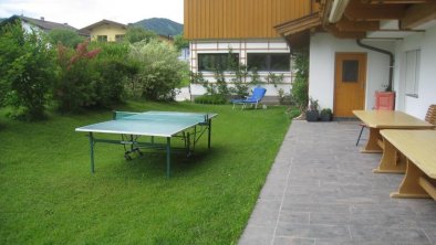 Terrasse mit Tischtennis, © Neuhauser
