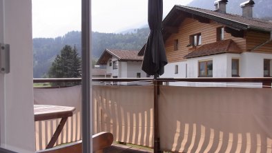 Großer Balkon zu den LienzerDolomiten, © www.FerienhausSchmelz.at