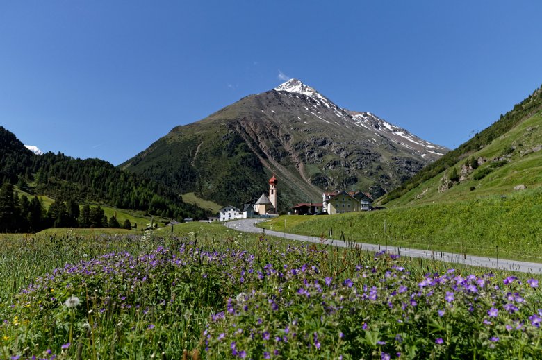 The „Panoramaweg“ trail ends in the mountain village of Vent. Photo: Ötztal Tourismus / Anton Brey, © Ötztal Tourismus, Anton Brey