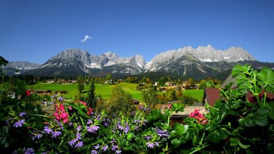 Aussicht vom Balkon auf den Wilden Kaiser