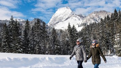 winterspaziergang-kitzbueheler-alpen-wilder-kaiser