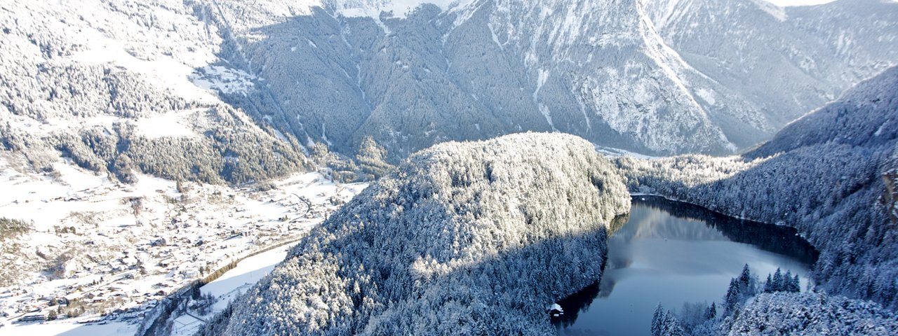 The Piburger See lake in winter, © Ötztal Tourismus