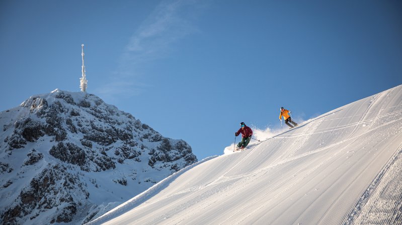 Skiing in St. Johann, © Mirja Geh