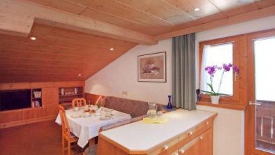 Apartment with terrace ideal for skiers, © bookingcom