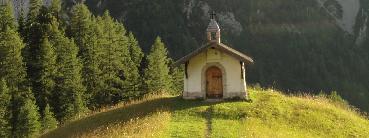 Eagle Walk Stage 11: Chapel near Hallerangeralm, © Tirol Werbung/Holger Gassler