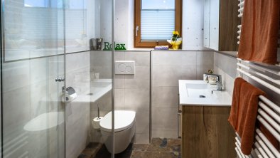 Badezimmer Dusche /WC Tristner, © Alpen Appartements Mayrhofen