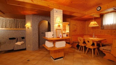 Pension Eden eine Sauna mit Tiroler Stammtisch