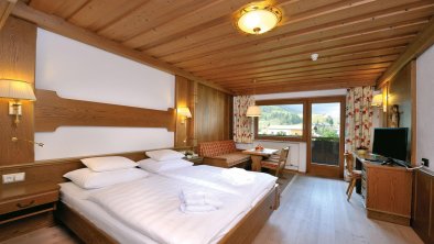 Alpenhotel_Tirol_DZ_Balkon