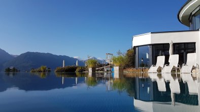 Schalber Infinitypool mit einzigartigem Ausblick