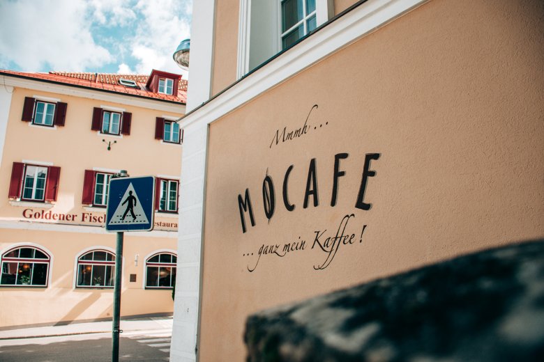 Mocaf&eacute; serves excellent coffee from home-roasted beans.