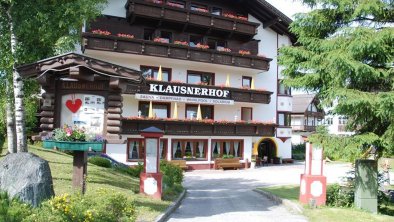 Außenansicht Sommer Klausnerhof Seefeld