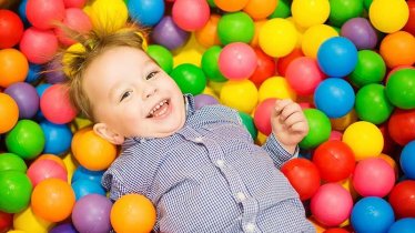 Ballpit at the Halligalli indoor play centre, © Halligalli