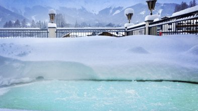 Outdoor Whirlpool Winter