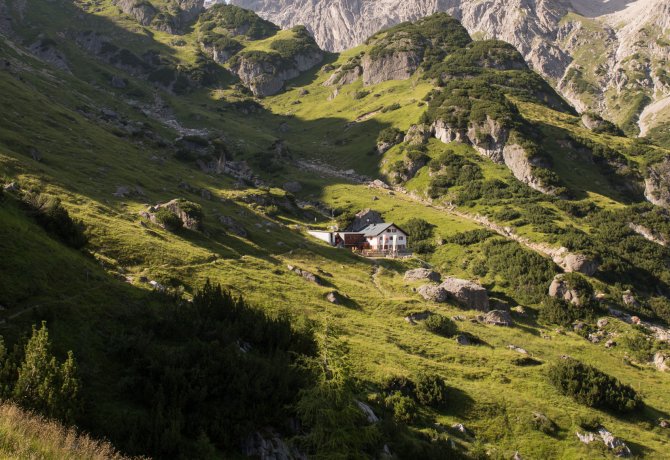 Muttekopfhütte hut, © Tirol Werbung/Bert Heinzlmeier