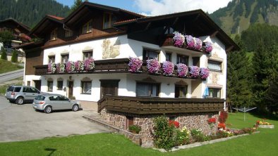 Birkenhof im Sommer