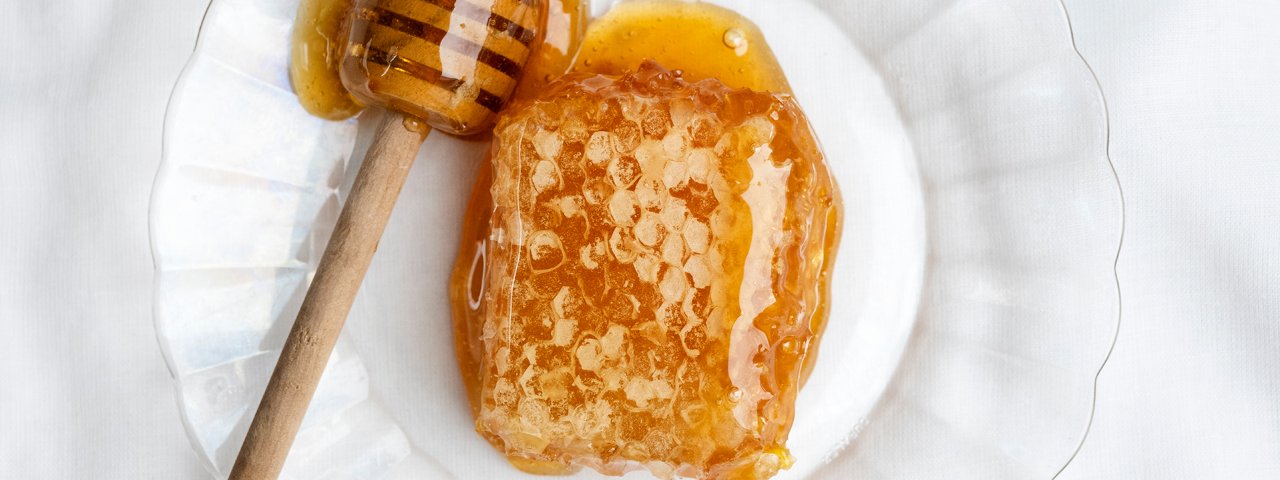 Honey from Tirol, © Tirol Werbung / Kathrin Koschitzki