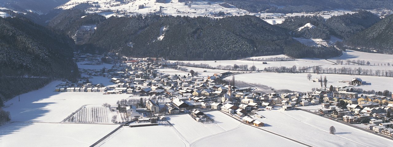 Kematen in winter, © Innsbruck Tourismus/Alpine Luftbild