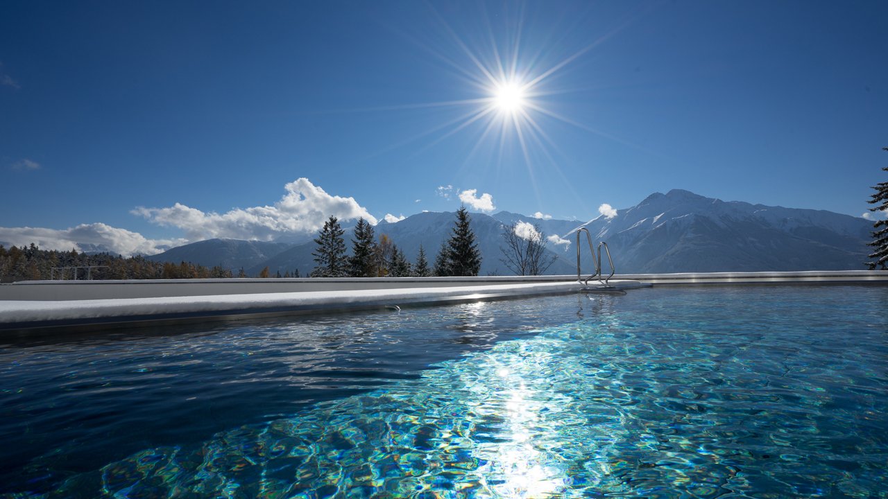 Outdoor infinity pool at the Nidum Casual Luxury Hotel in Mösern near Seefeld, © Nidum Casual Luxury Hotel