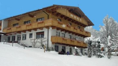 Spacious Apartment with Garden in Tyrol, © bookingcom