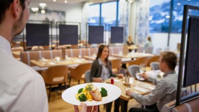 TB_INN75050_Fieberbrunn_Mainrestaurant_0603