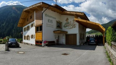 Gästehaus Elfi Haus mit Parkplatz