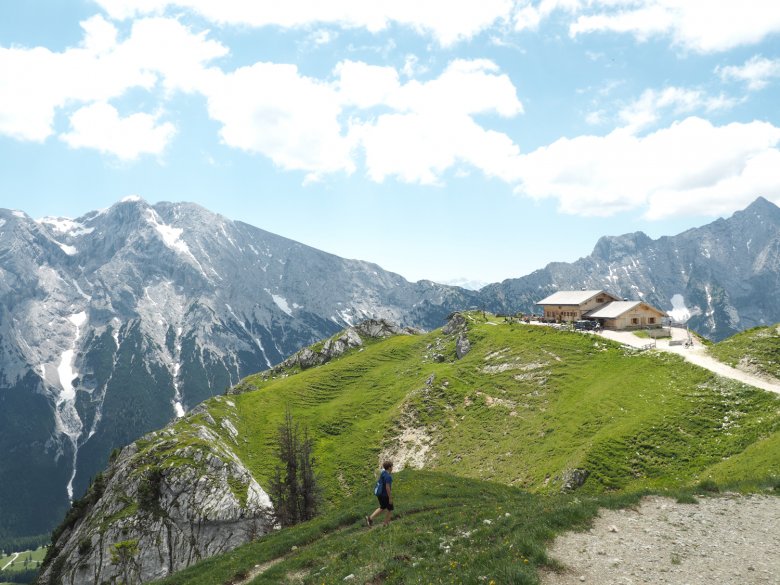 Rotmoosalm Alpine Pasture Hut, Photo Credit: Martina Nairz