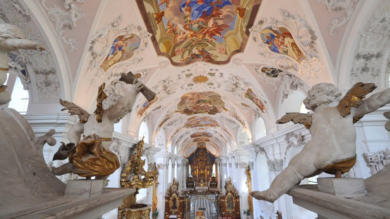 Stift Stams: Fresco, © Tirol Werbung - Bernhard Aichner