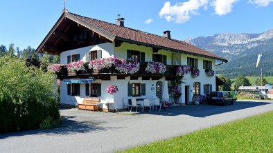 Ferienwohnung-Haus-Sonnau-Ellmau-Au-5-Marlene-Leit